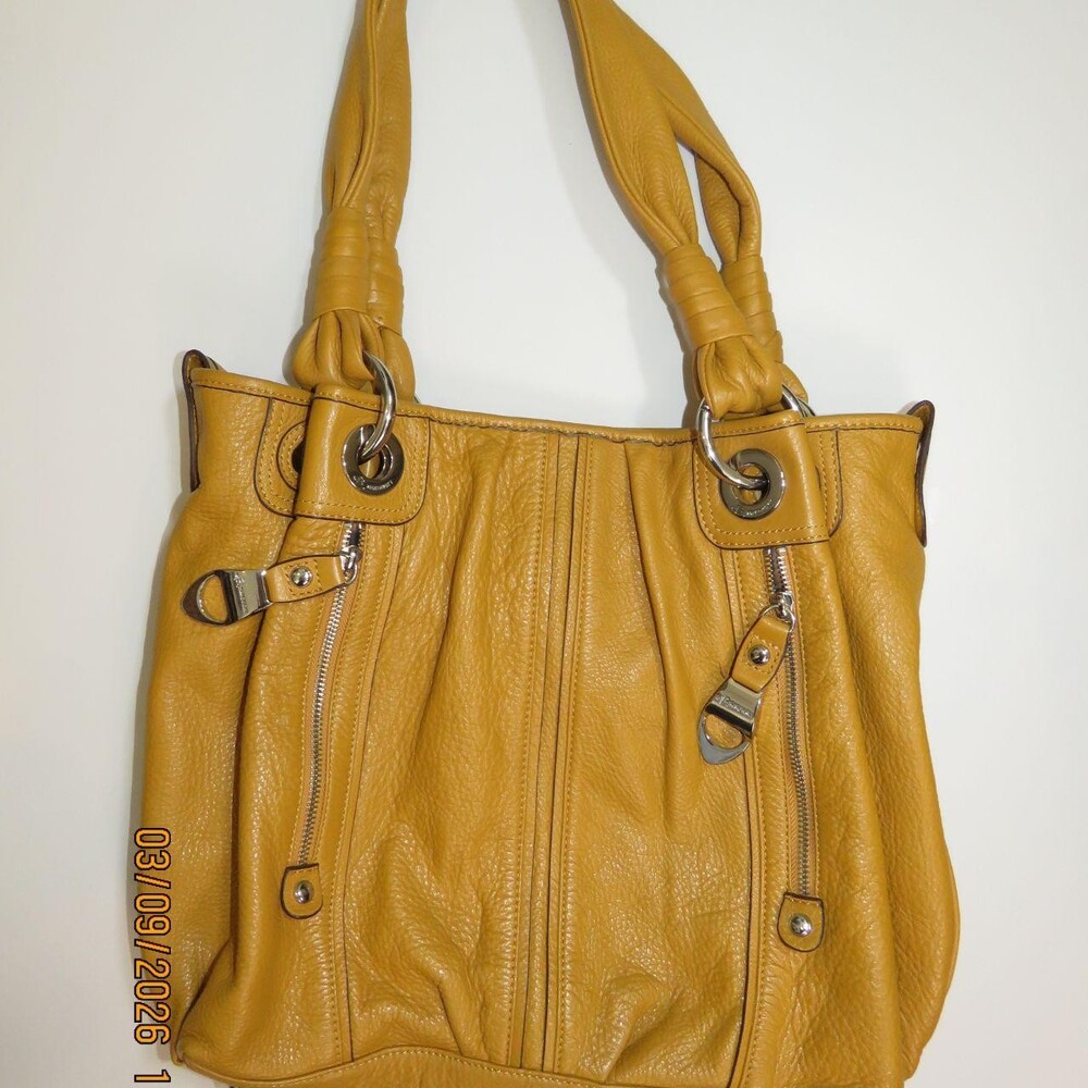 B Makowsky Glove Leather Shopper E 377